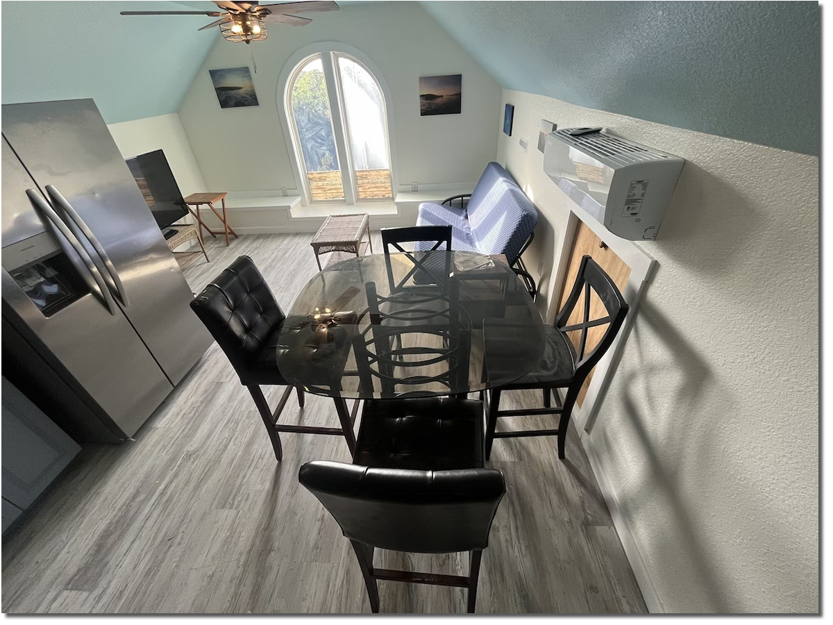 Salvo Entire Top Floor Vacation Rental